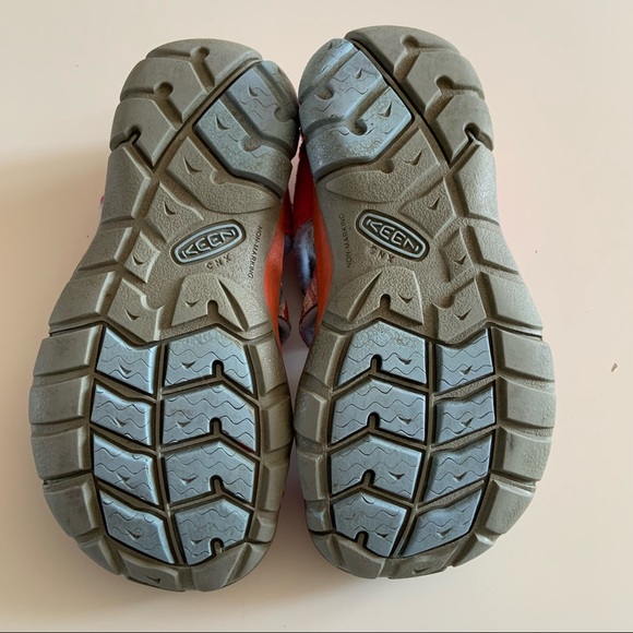 Keen Waterproof Sandals 🏖 - Picture 7 of 7